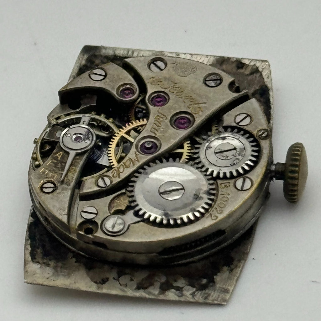 Dreadnought B.10022 Watch Movement Manual Wind 16 Jewels Swiss Made Parts 19.7mm