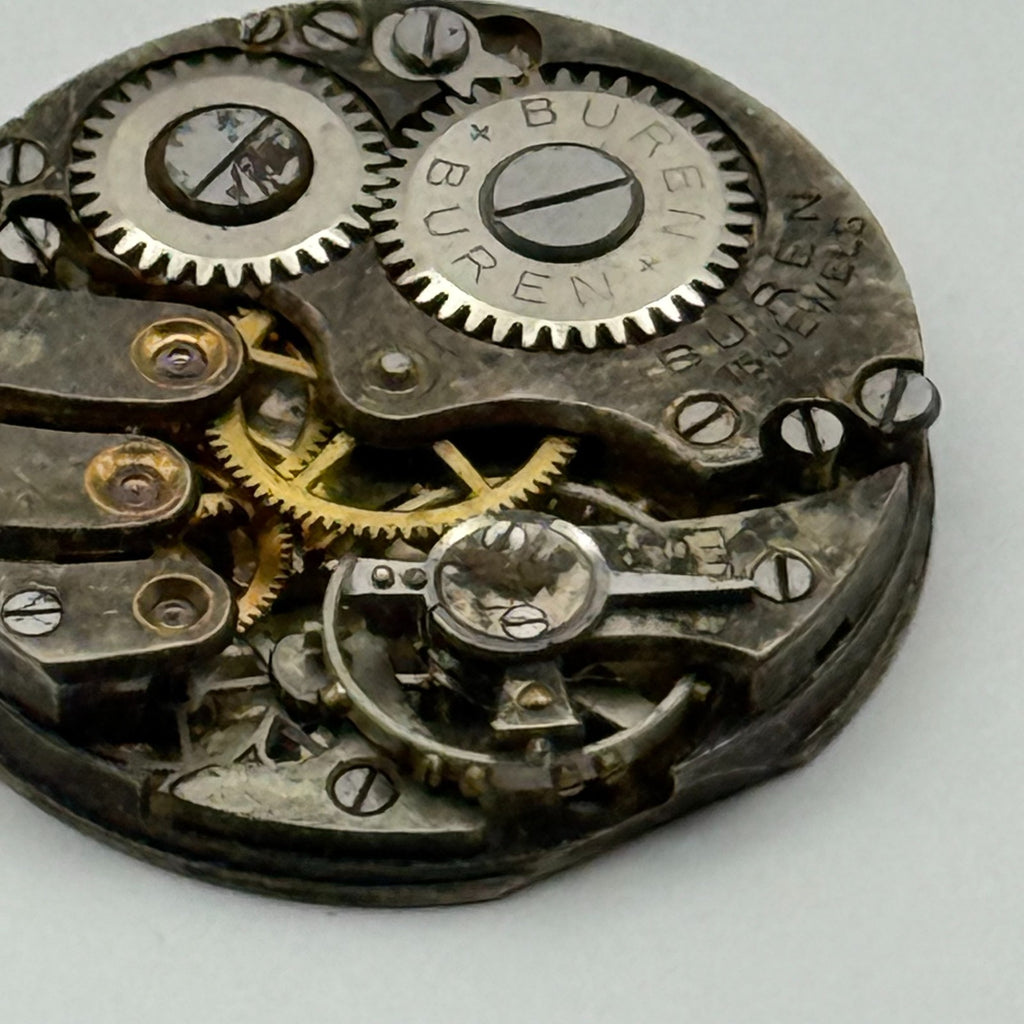 Buren 8 3/4 15 Jewels Watch Movement - For Parts / Repair - 19.7mm