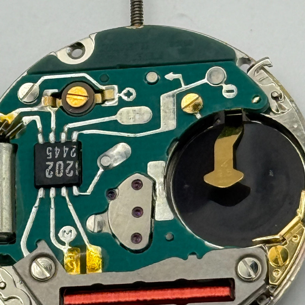 ETA 555.412 Watch Movement Running Quartz Swiss 7 Jewels Parts Repair 23.9mm