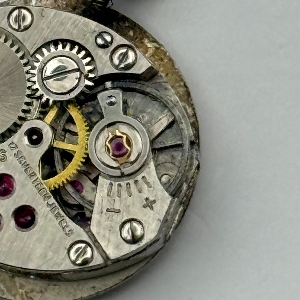 FE 68E4 Watch Movement Smiths 17 Jewels Swiss Manual Wind Parts Repair 13.1mm