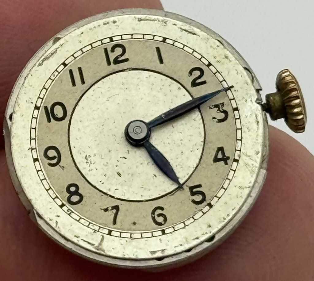 Shield Watch Movement - Nice Finish - For Parts / Repair - 19.6mm