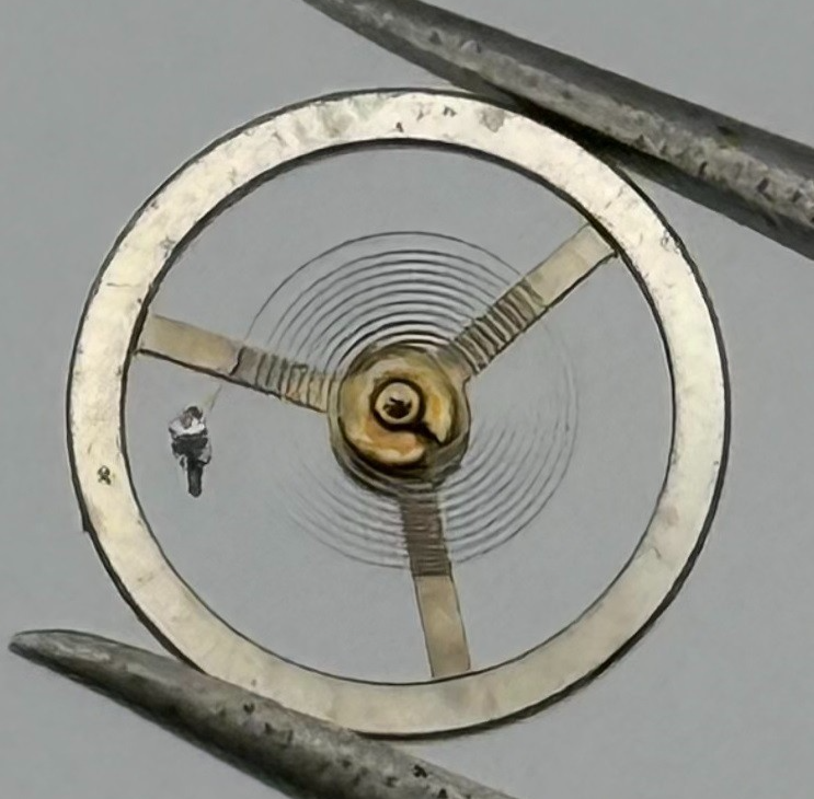 EB 1333 Balance Wheel Complete And Spring 8¾’’’ Renata 118 Watch Movement Parts