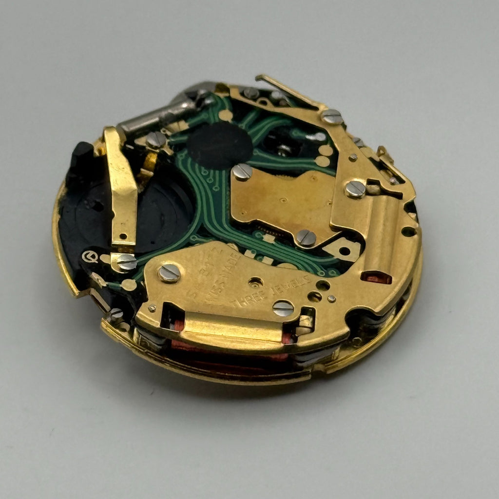 ISA 8172 Watch Movement Quartz Swiss Date 3 Jewels Vintage Parts Repair 26.1mm