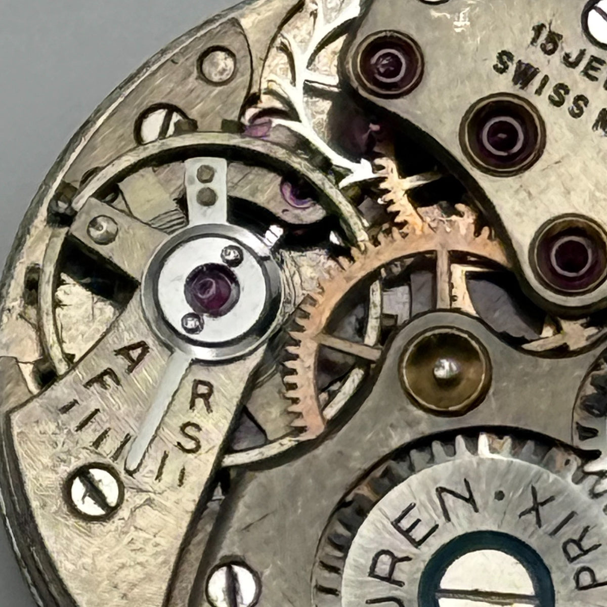 Buren 337 Watch Movement Buren Grand Prix 15 Jewels Swiss Parts Repair 19.3mm