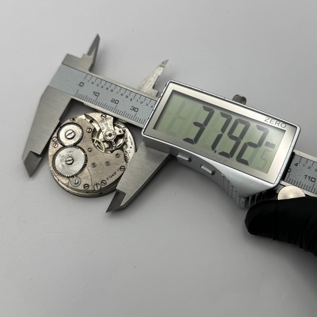 Freeman’s Non Magnetic Pocket Watch Movement Open Face Sub Seconds Parts 37.9mm
