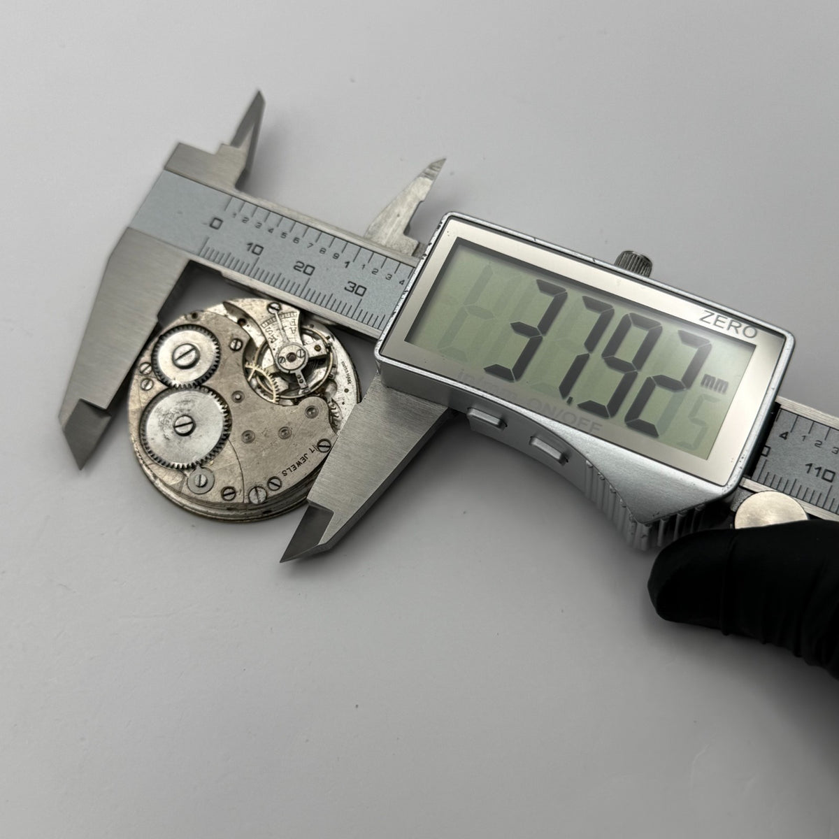Freeman’s Non Magnetic Pocket Watch Movement Open Face Sub Seconds Parts 37.9mm
