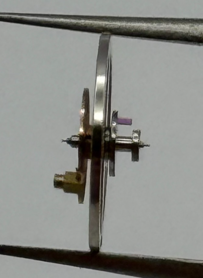 Brac 301 Balance Wheel Complete And Spring 10½’’’ Watch Parts NOS