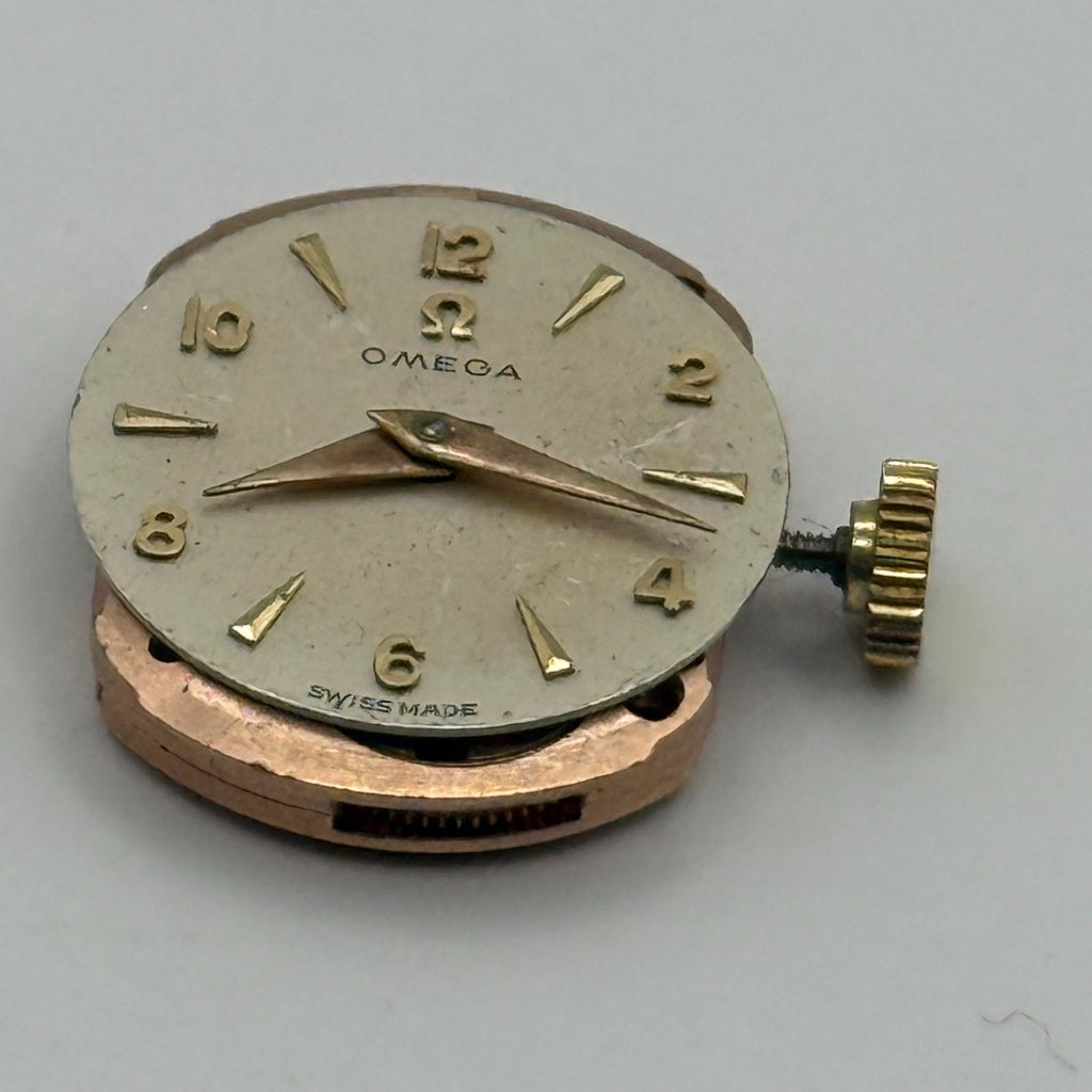 Omega 244 Watch Movement - Ladies 17 Jewels - For Parts / Repair - 17.9mm