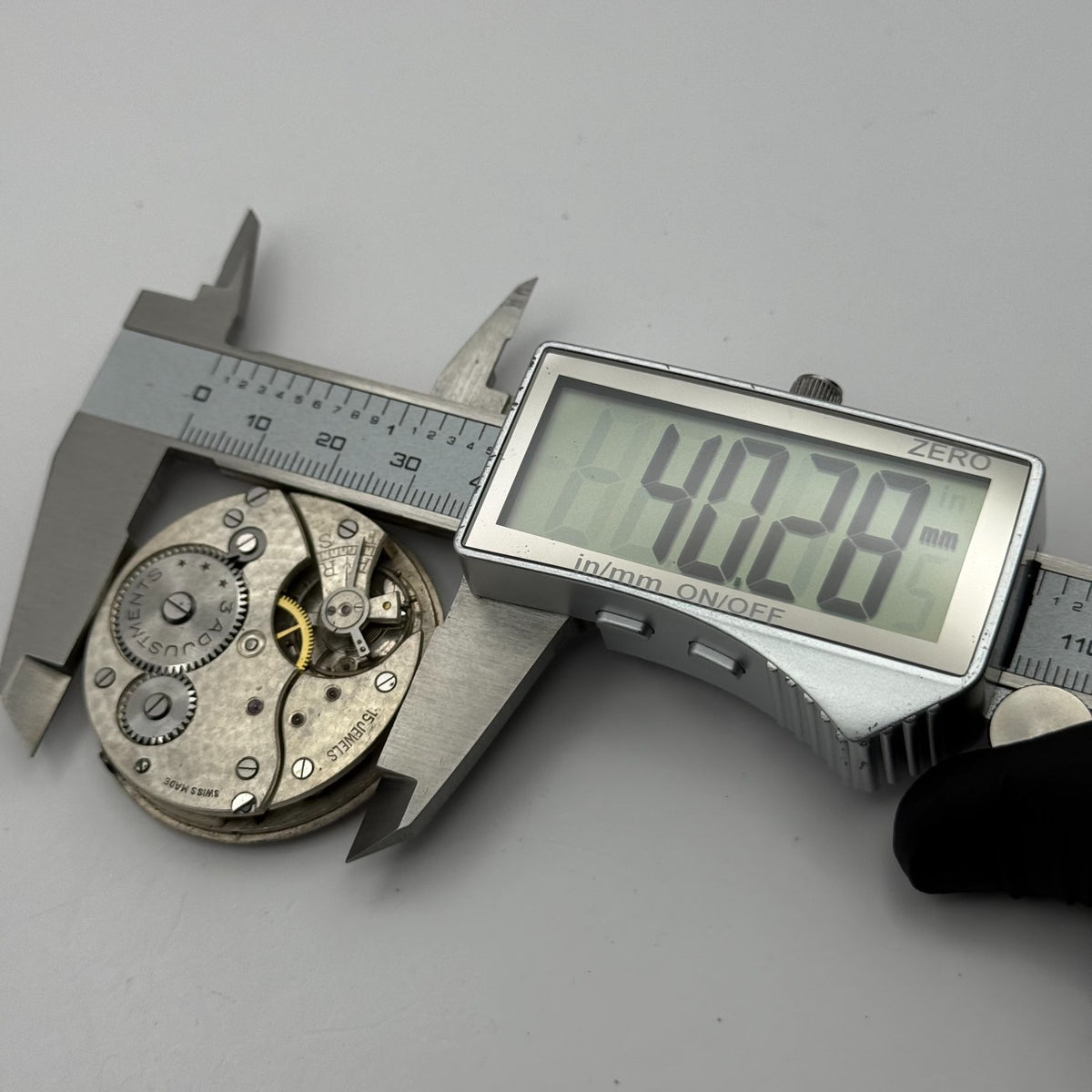 Hunter Pocket Watch Movement 15 Jewels Sub Seconds 3 Adj Swiss Parts 40.2mm