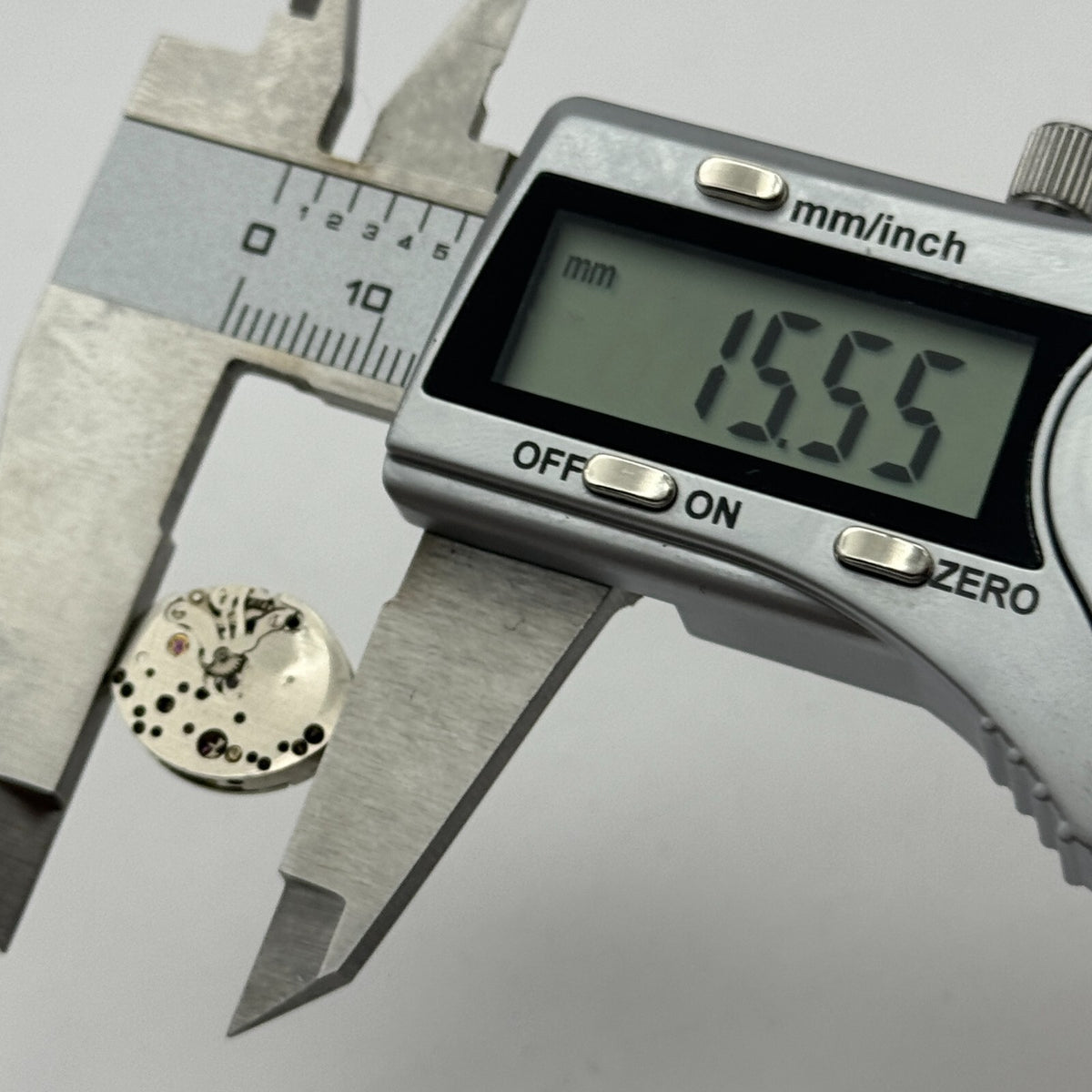 FEF 6632 Watch Movement Ladies Manual Wind Swiss Vintage Parts Spares 13mm