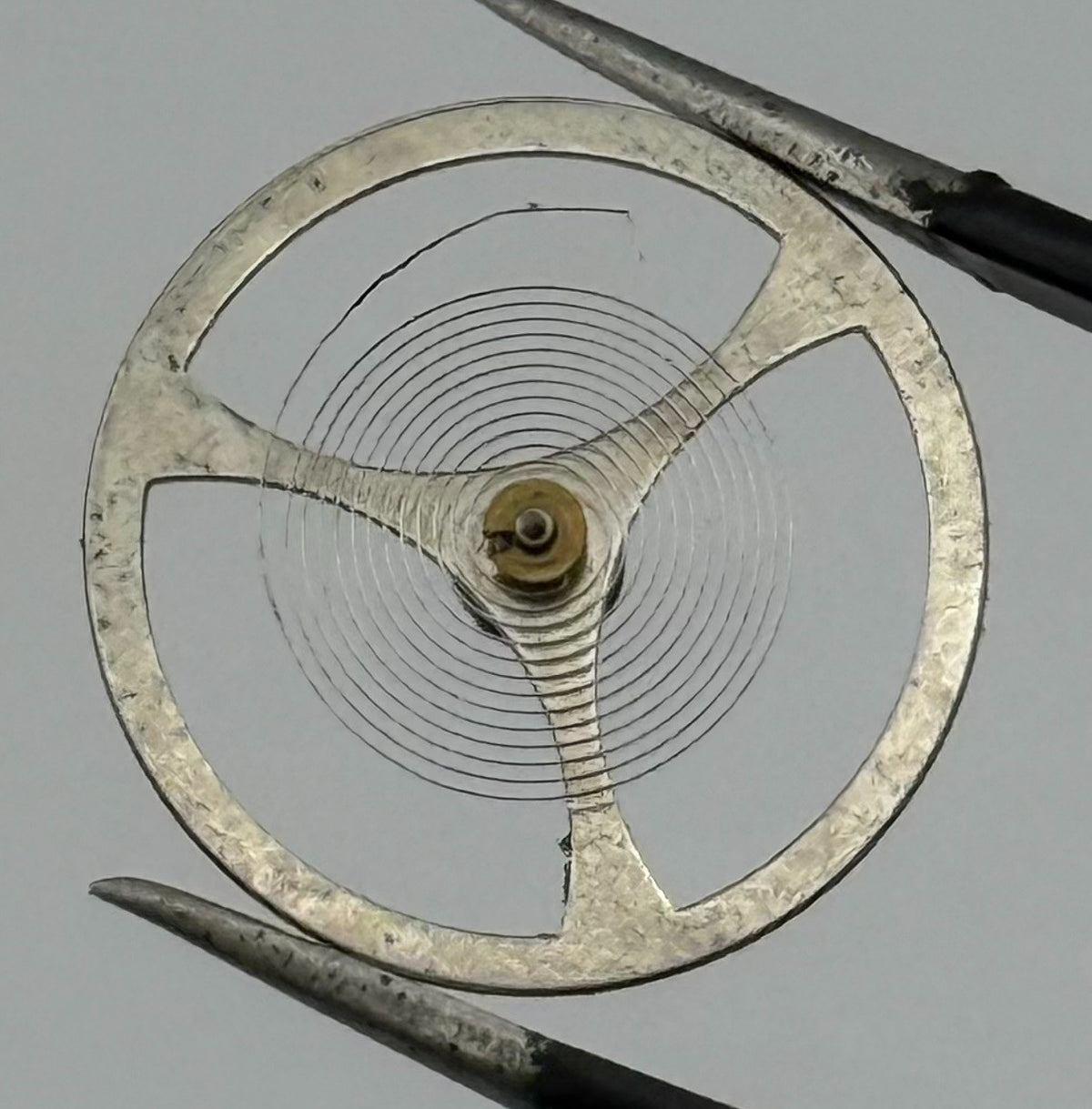 UTI 8 R 250 P Balance Wheel Complete And Spring Watch Movement Parts NOS
