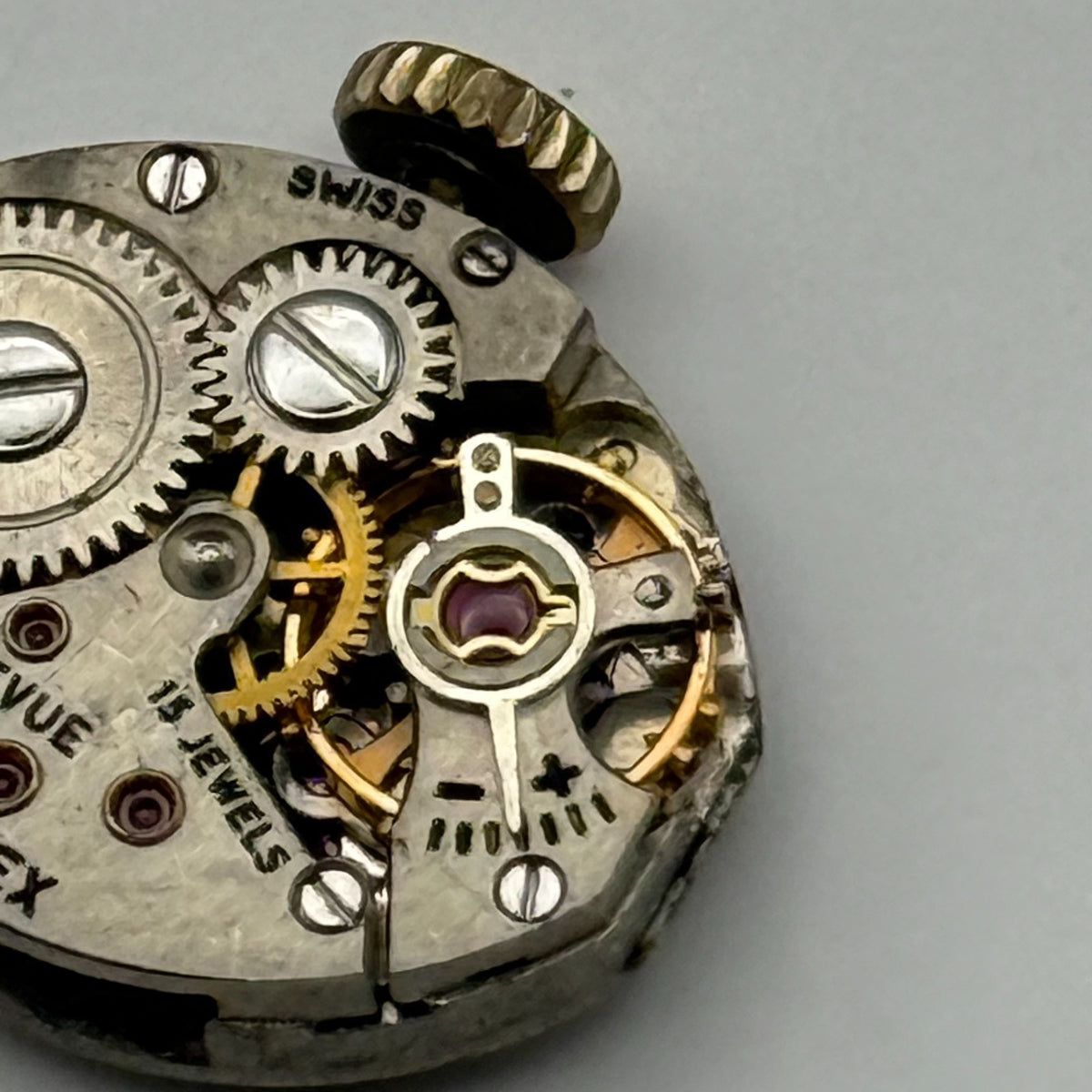 Vertex Revue 205 Watch Movement - Ladies 15 Jewels 15.4m - For Parts / Repair
