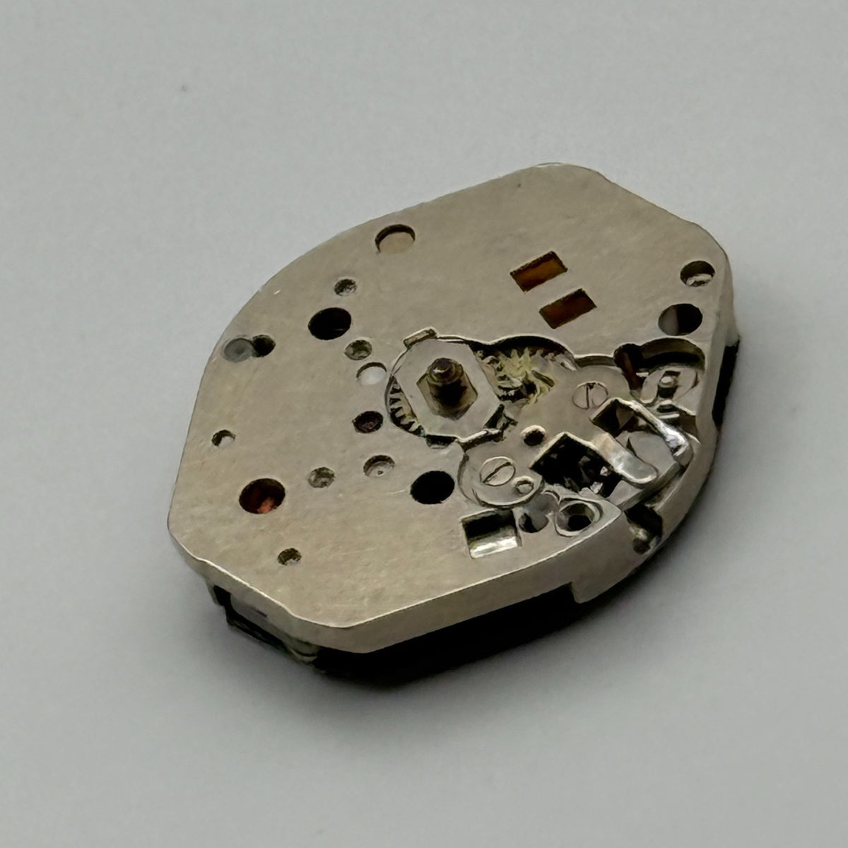 Harley Ronda 672 Watch Movement Quartz 5 Jewels Untested Parts Repair 15.3mm