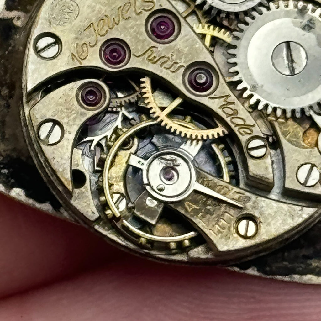 Dreadnought B.10022 Watch Movement Manual Wind 16 Jewels Swiss Made Parts 19.7mm
