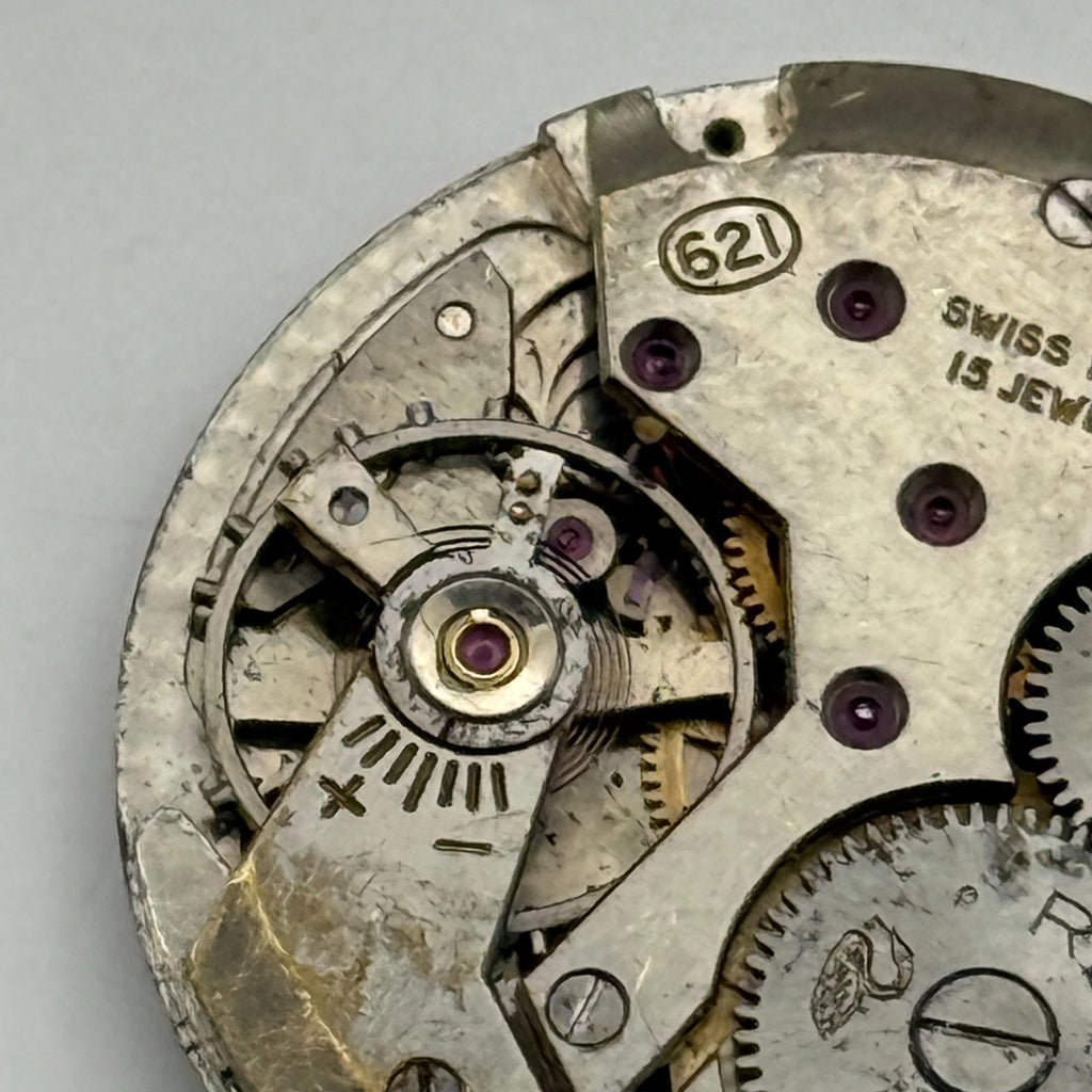 Record 620 Watch Movement - 15 Jewels - For Parts / Repair - 27mm