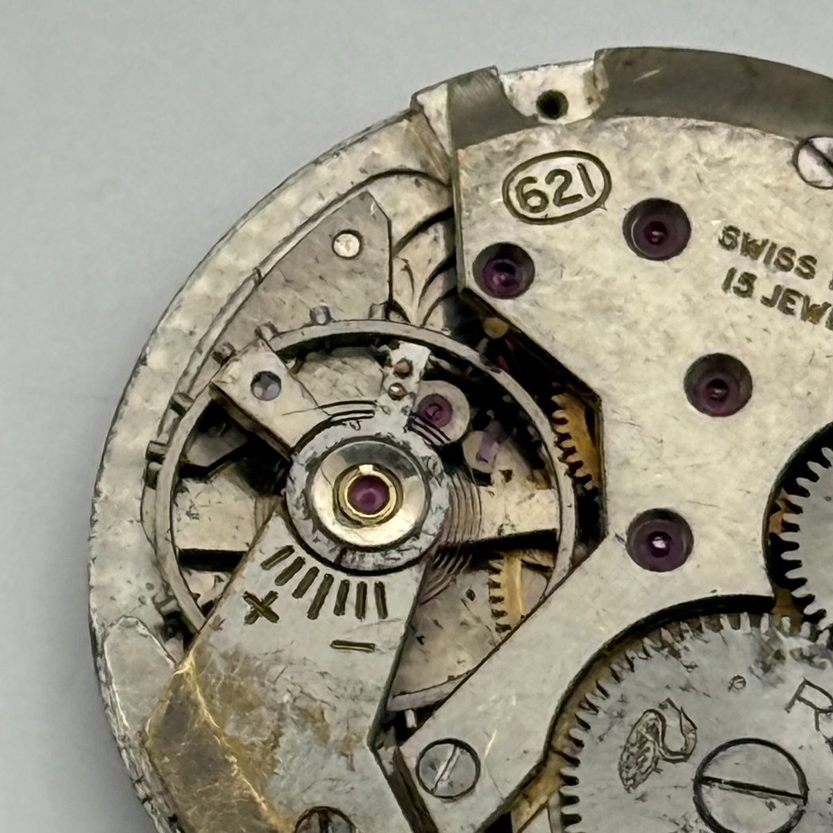 Record 620 Watch Movement - 15 Jewels - For Parts / Repair - 27mm