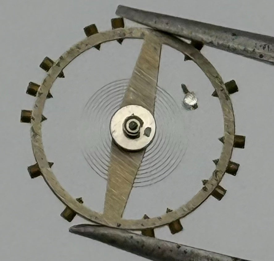 Cupillard 256 Balance Wheel Complete And Spring Pour Watch Movement Parts NOS