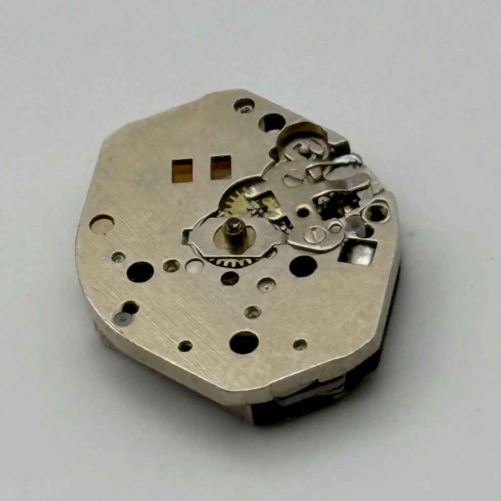 Harley Ronda 672 Watch Movement Quartz 5 Jewels Untested Parts Repair 15.3mm