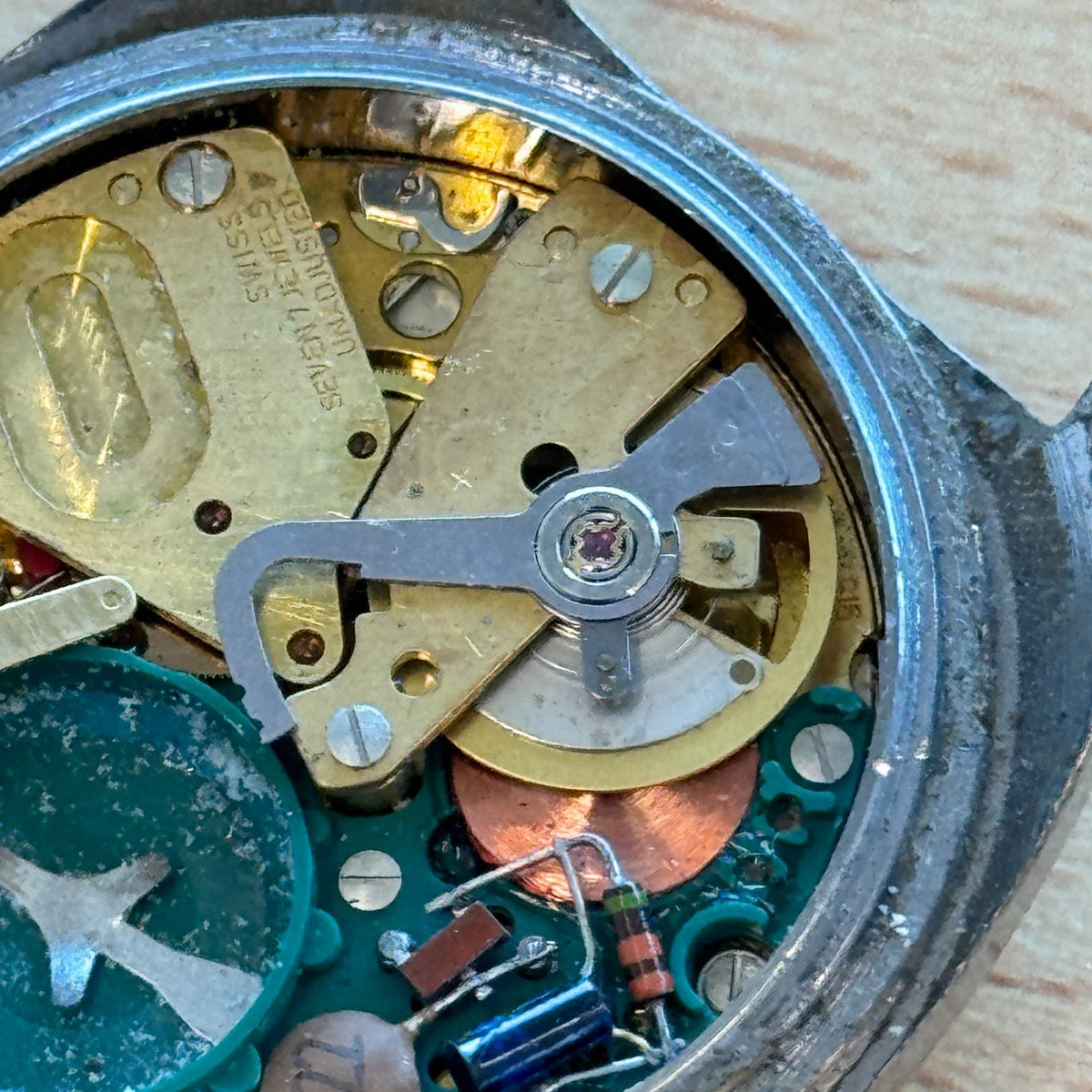 Avia Electronic ESA 9157 Watch - For Parts / Repair - Rare Vintage Men’s 36mm