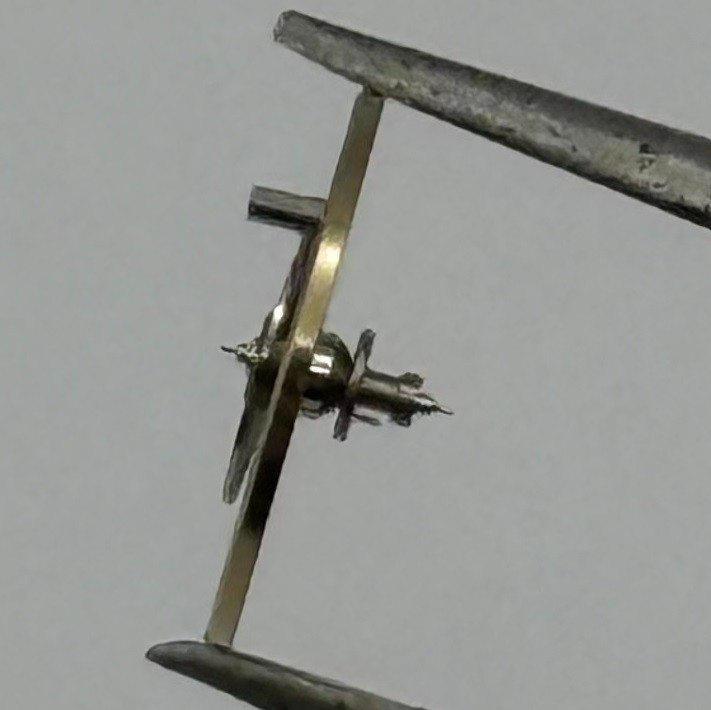 EB 1297 1469 Balance Wheel Complete And Spring Renata 117 Watch Movement Parts