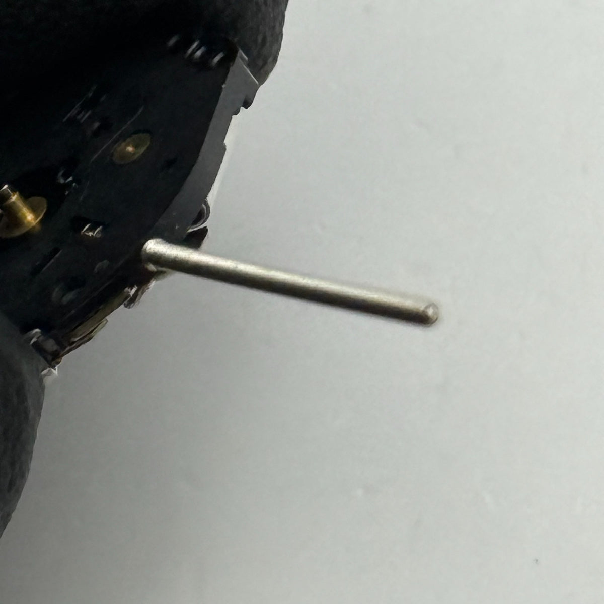 Shiojiri V700C Watch Movement Quartz Japan No Jewel Untested Parts Repair 15.3mm