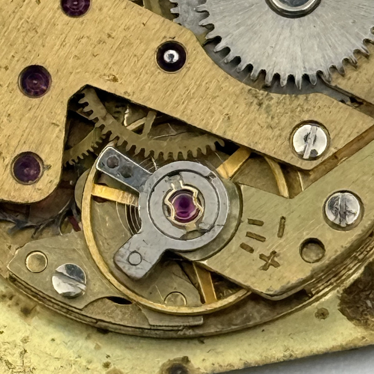 SGT 200-1 Watch Movement - For Parts / Repair
