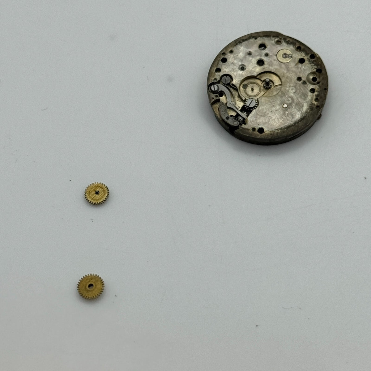 Cal 8028 Watch Movement Unidentified Manual Wind Swiss Vintage Parts 23.6mm