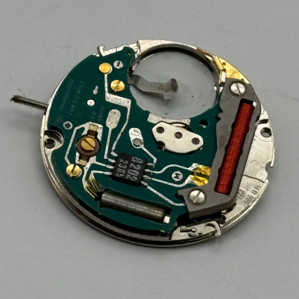 ETA 555.411 Watch Movement Running Quartz Swiss 5 Jewels Parts Repair 23.8mm