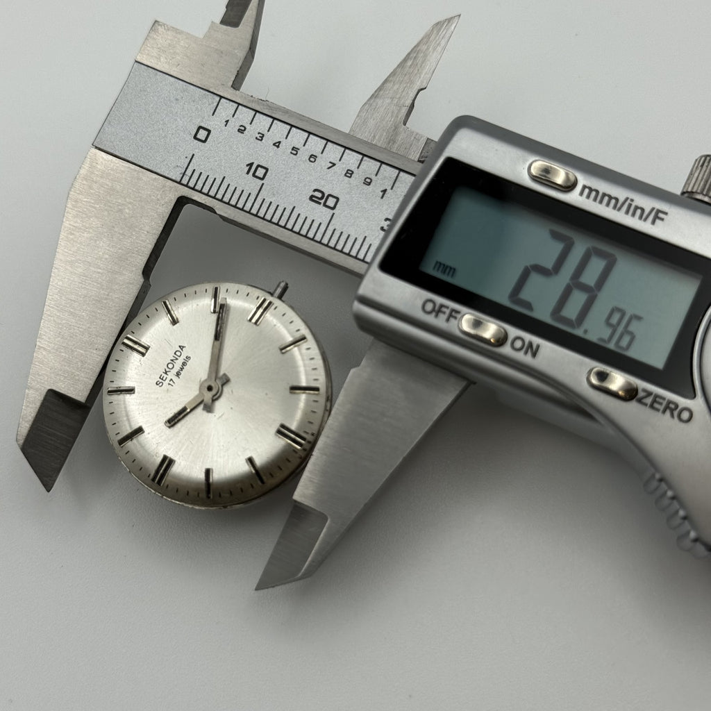 Poljot 2409 Watch Movement - Sekonda Dial - Ticking - For Parts / Repair