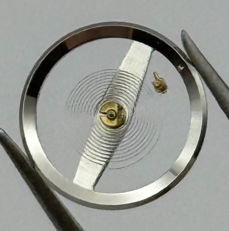 RL 1013 1217 Balance Wheel Complete And Spring 10½’’’ 5200 Watch Movement Parts