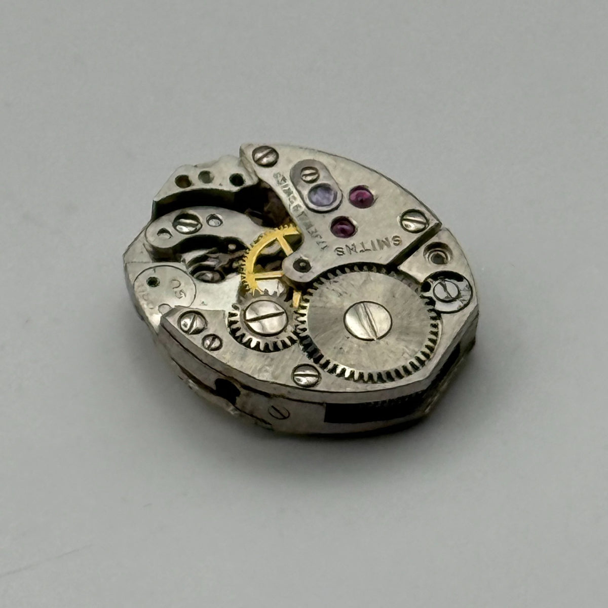 Smiths 950 Watch Movement 17 Jewels Swiss Bad Condition For Parts Repair 12.9mm