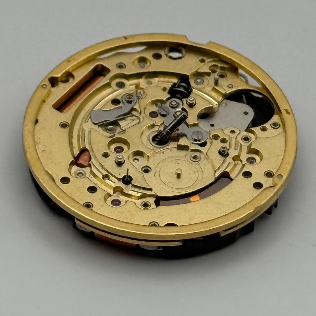 Unidentified Watch Movement - Quartz Spares - For Parts / Repair - 28.5mm