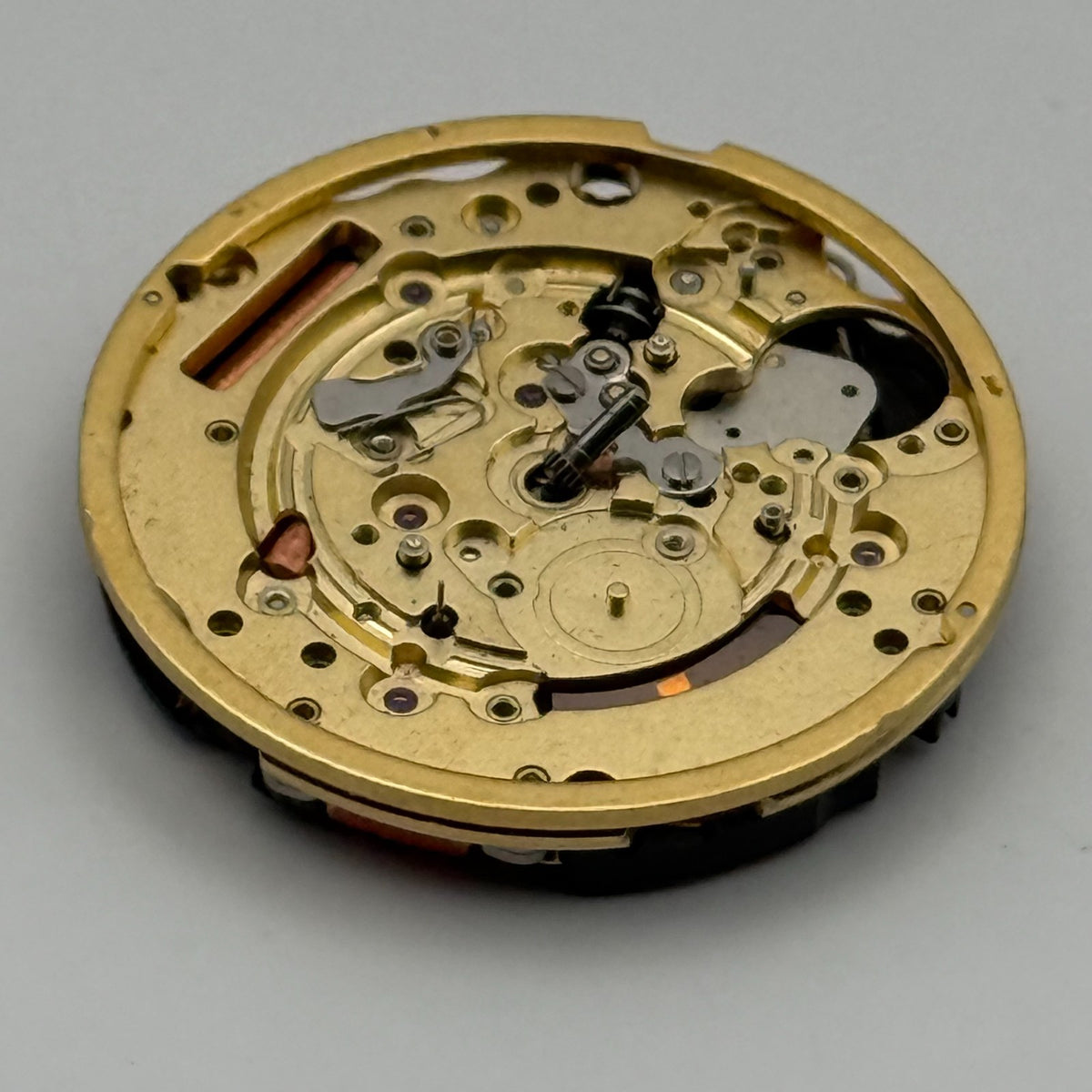 Unidentified Watch Movement - Quartz Spares - For Parts / Repair - 28.5mm