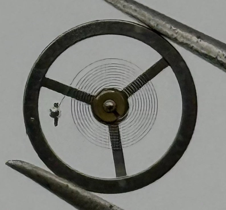 EB 1333 Balance Wheel Complete And Spring 8¾’’’ Renata 118 Watch Movement Parts