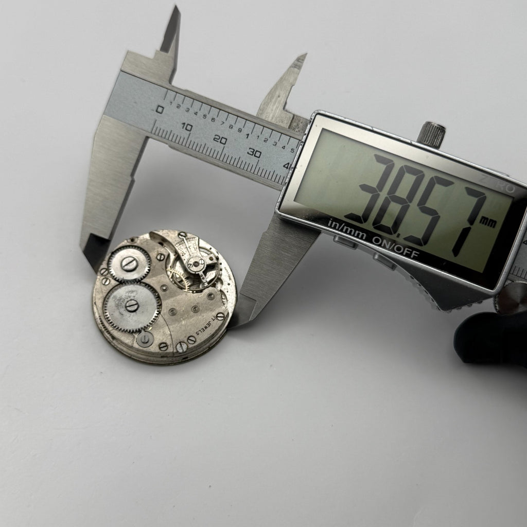 Freeman’s Non Magnetic Pocket Watch Movement Open Face Sub Seconds Parts 37.9mm