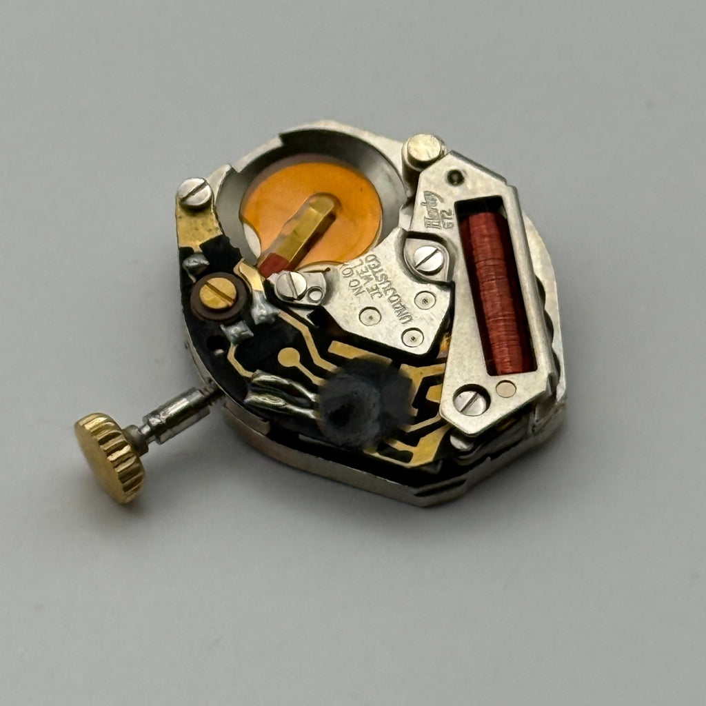 Harley 672 Watch Movement Quartz Swiss Untested Parts Repair Spares 15.3mm