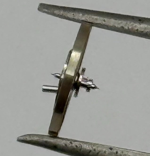 FEF 6620 Balance Wheel Complete And Spring 5½’’’ 1449 M Watch Movement Parts NOS