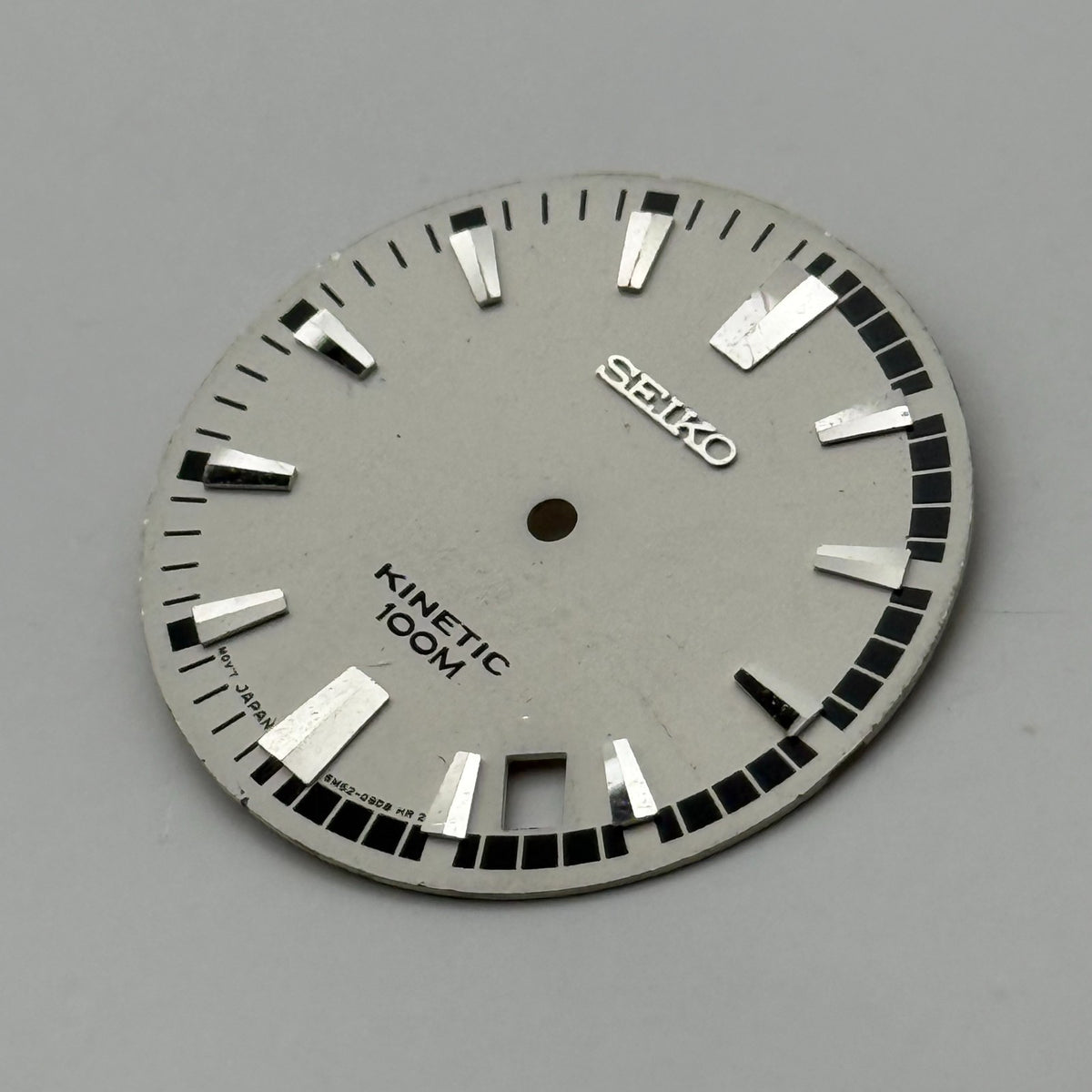 Seiko 5M62-09D8 Watch Dial Kinetic 100M Silver Tone Spare Parts Repair 27.4mm