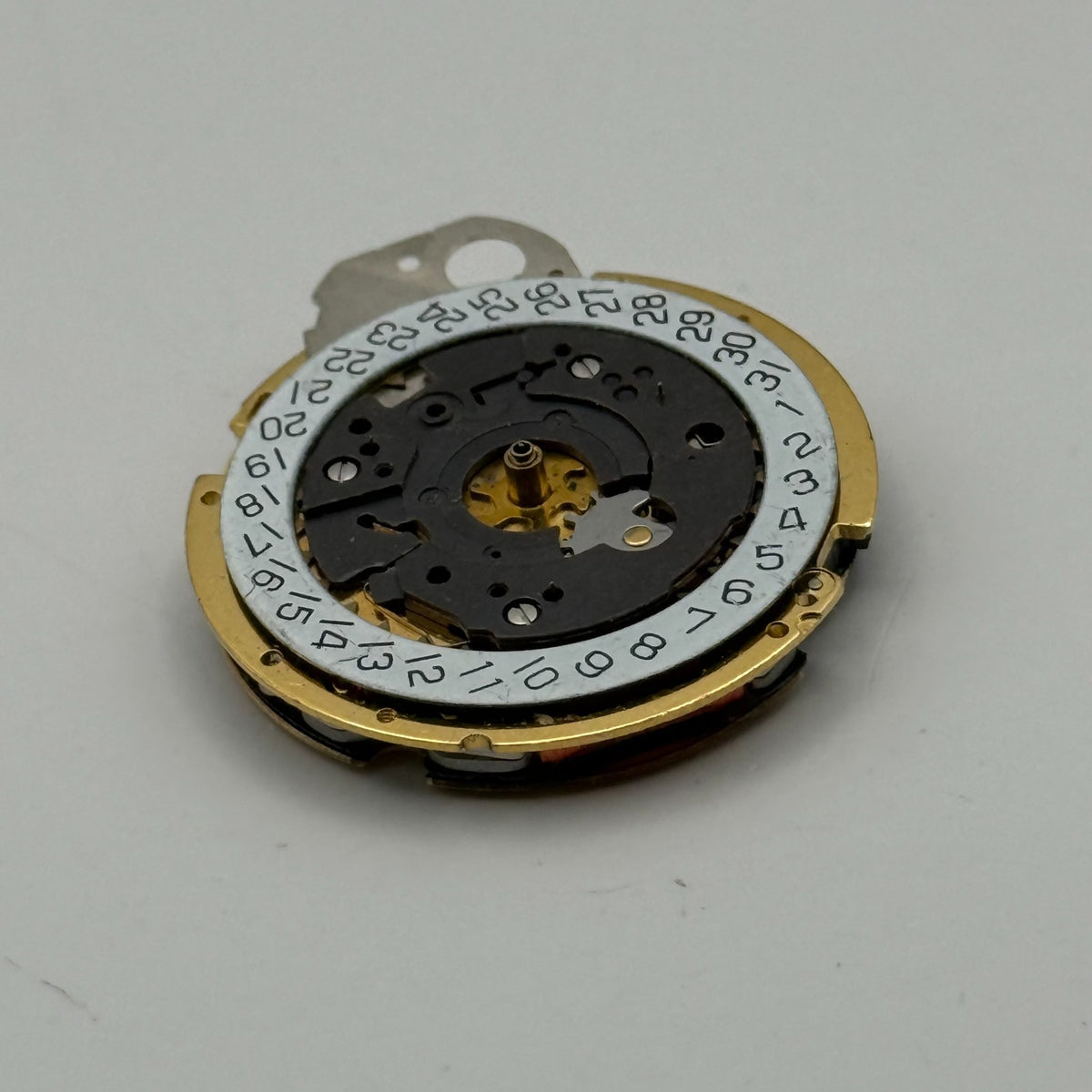 ISA 8172 Watch Movement Quartz Swiss Date 3 Jewels Vintage Parts Repair 26.1mm
