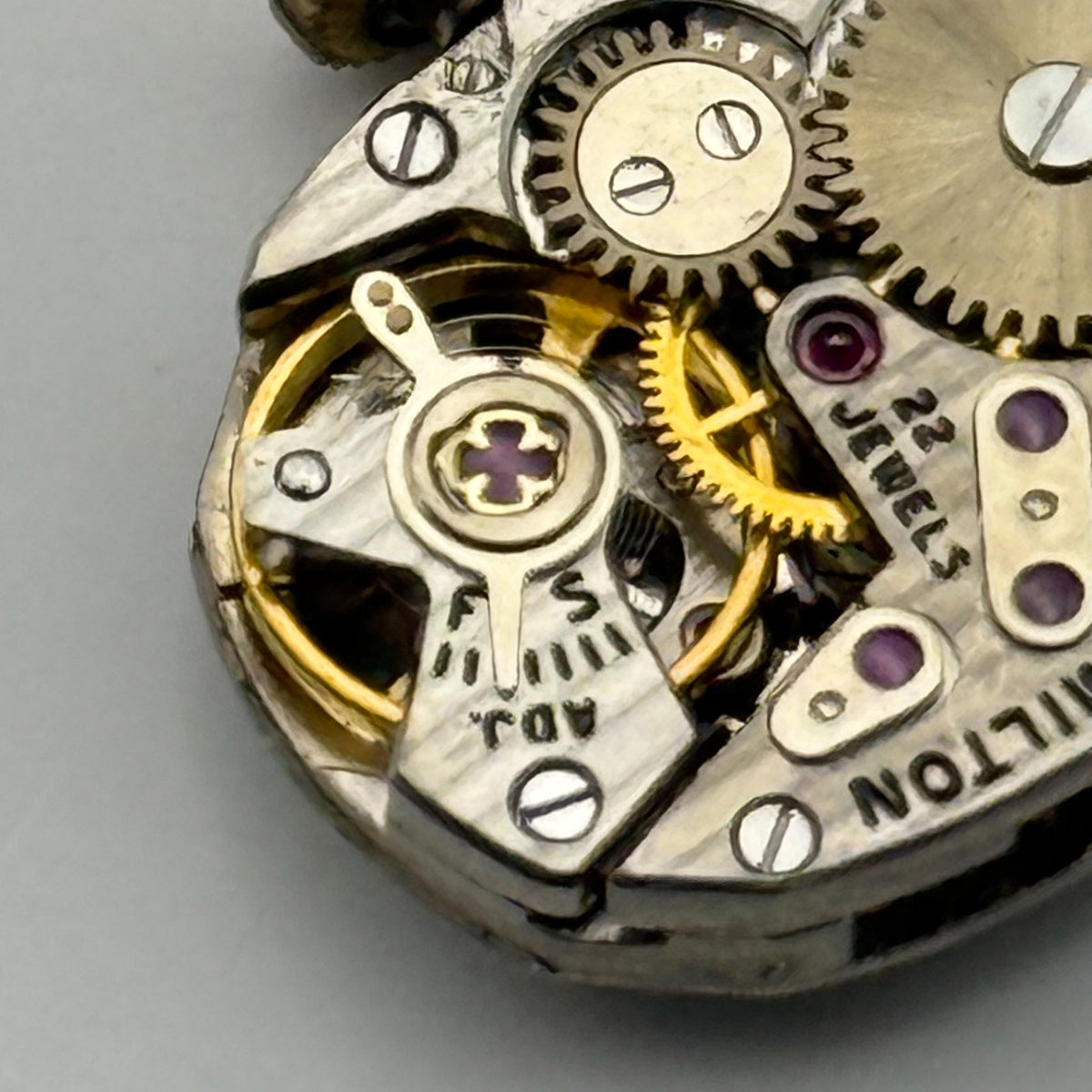 Hamilton 761 Watch Movement Running USA 22J Original Crown For Parts Repair 13mm