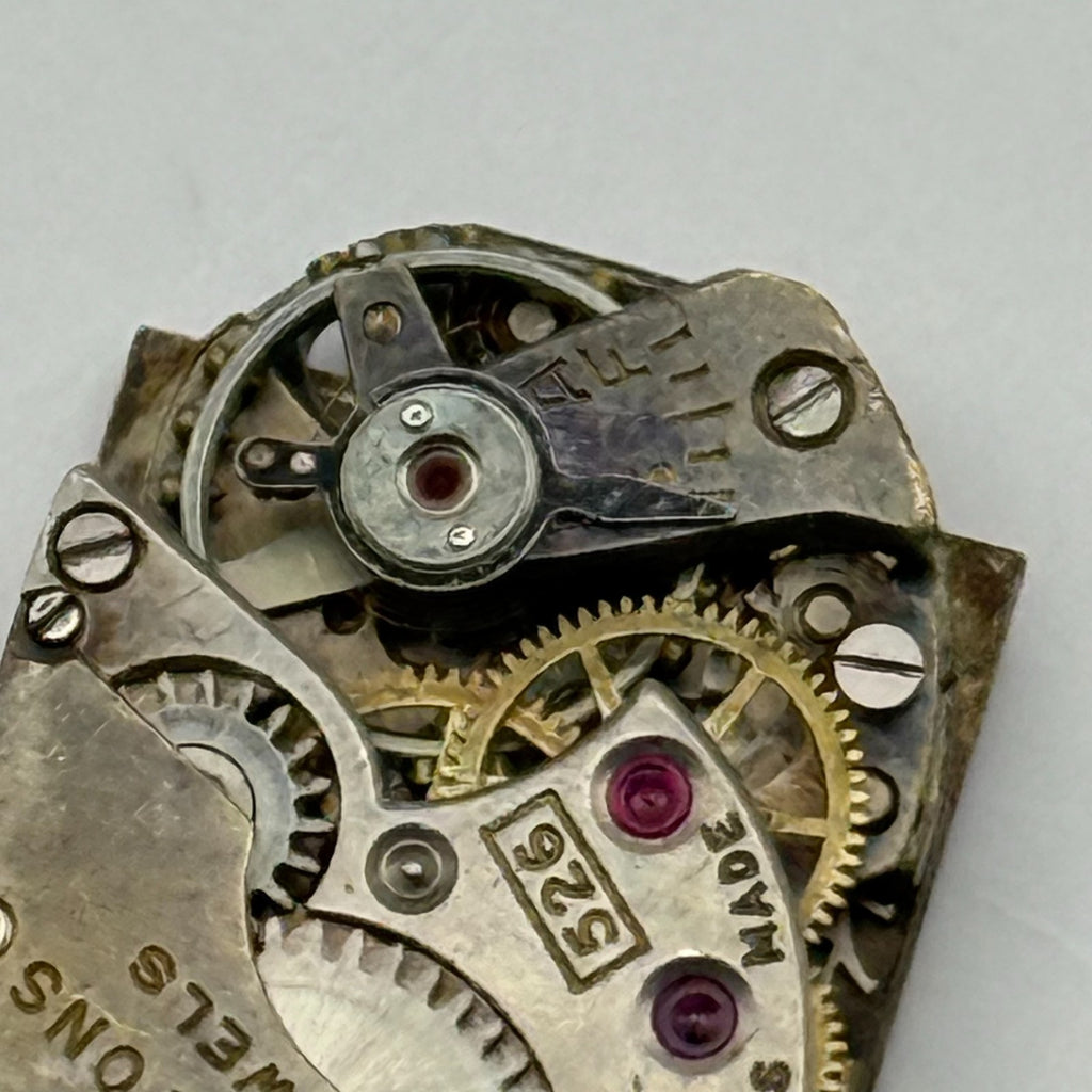Bravingtons 526 Watch Movement 15 Jewels Swiss Manual Wind Parts Repair 12.7mm
