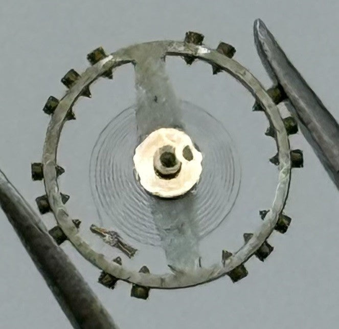 FEF 430 6600 Balance Wheel Complete And Spring Renata 943 M Watch Movement Parts