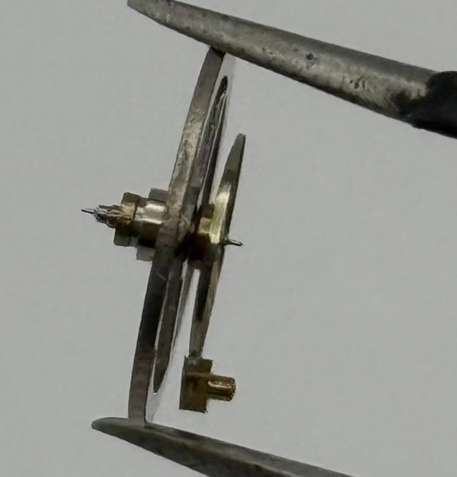 Brac 180 Balance Wheel Complete And Spring 12’’’ Pour Watch Movement Parts NOS