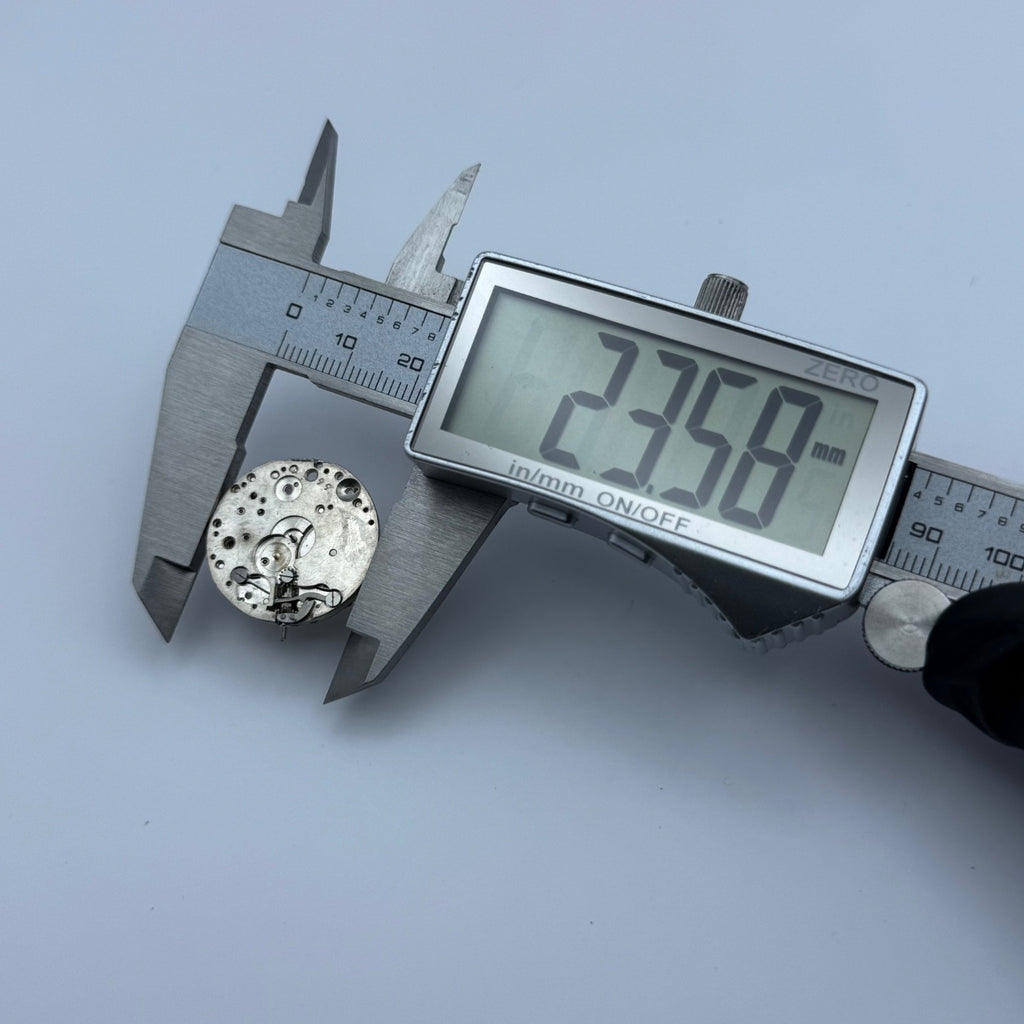 Rolex Genex Veriflat 15 Rubies Watch Movement - For Parts / Repair - 23.6mm