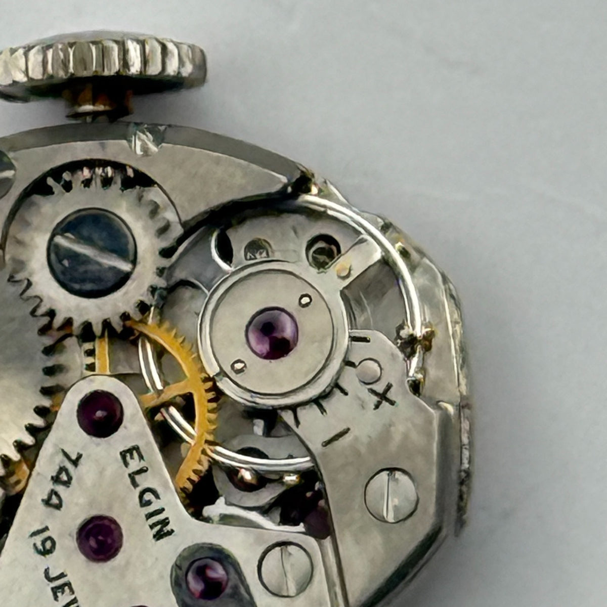 Elgin 744 Watch Movement 19 Jewels USA Manual Wind Vintage Parts Repair 13.6mm