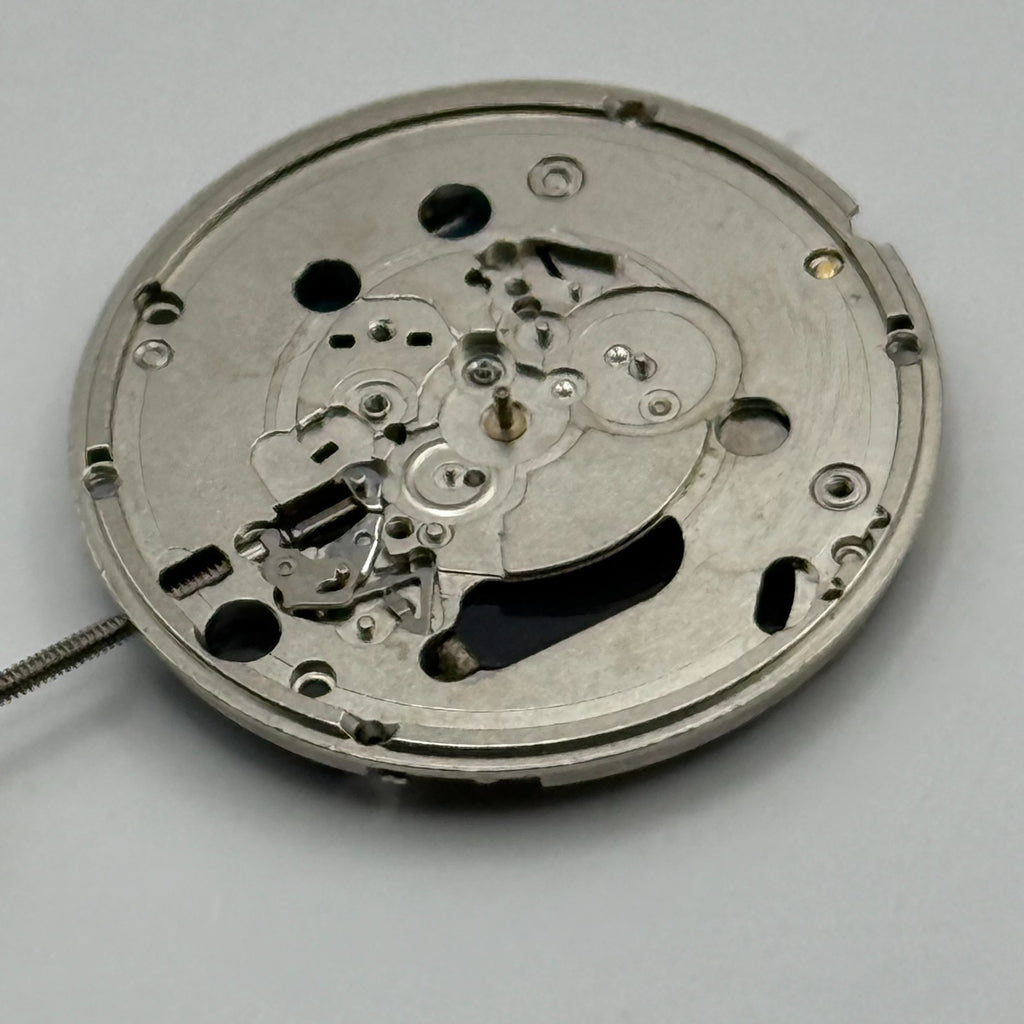 ETA 555.415 Watch Movement Quartz Unadjusted 7 Jewels Swiss Parts Repair 23.9mm