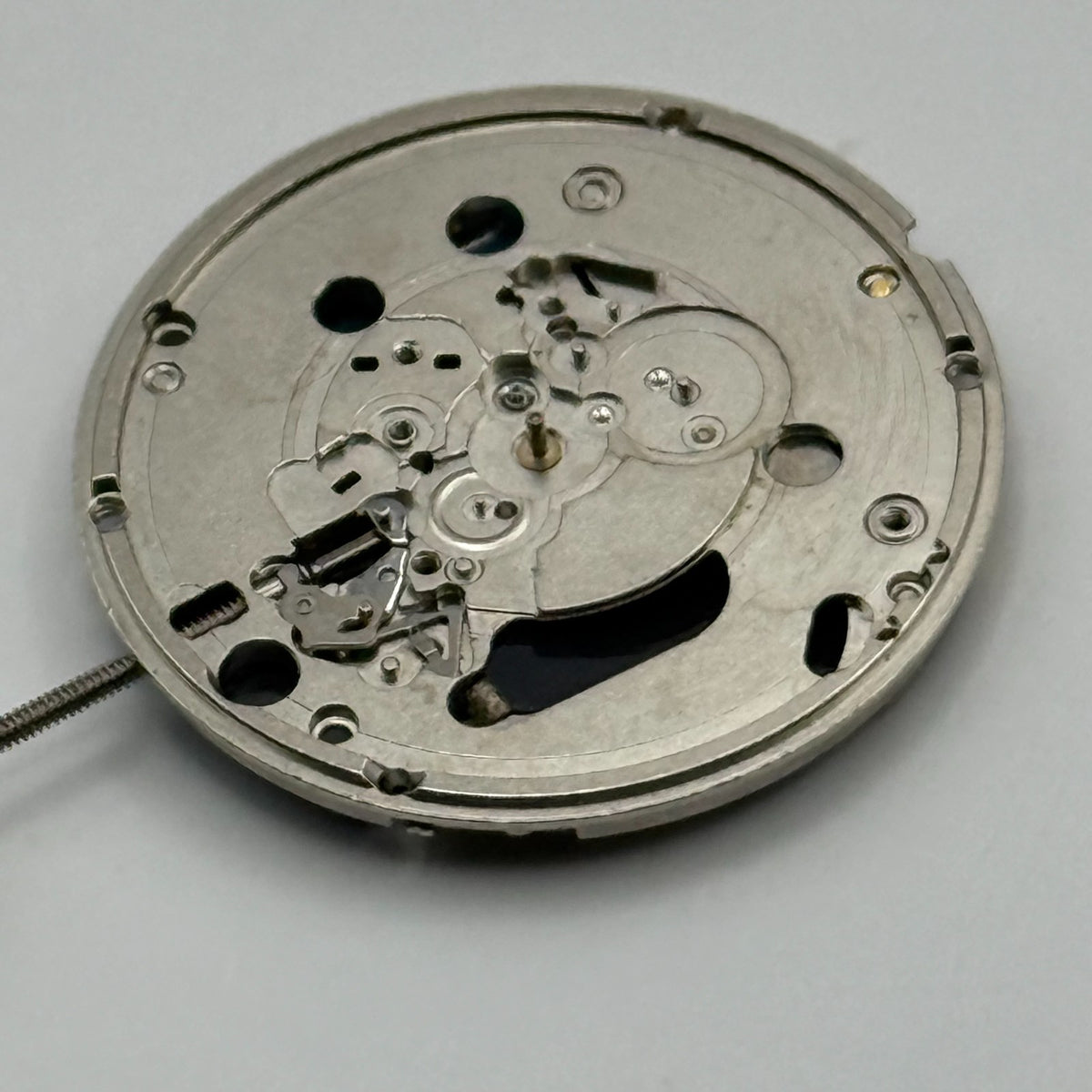 ETA 555.415 Watch Movement Quartz Unadjusted 7 Jewels Swiss Parts Repair 23.9mm