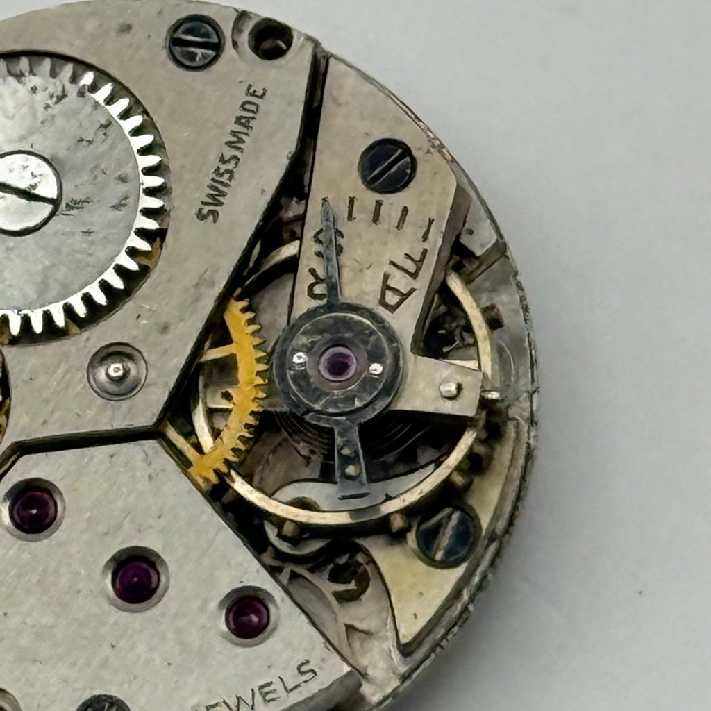 Unidentified Watch Movement Avia Swiss 15 Jewels Manual Wind Parts Repair 19.6mm