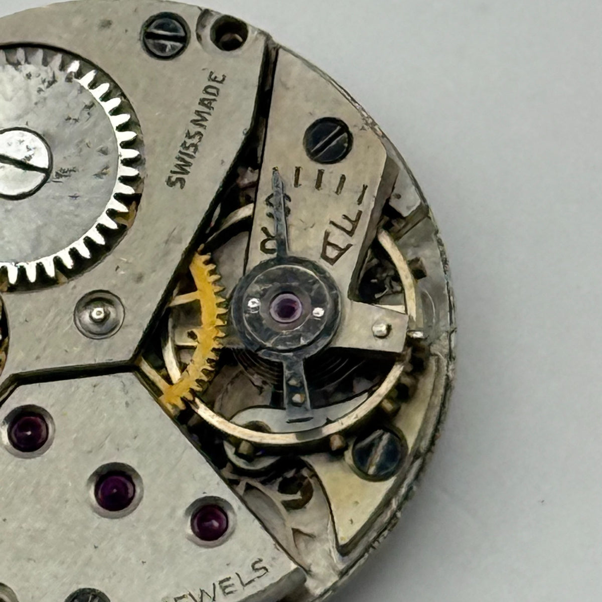 Unidentified Watch Movement Avia Swiss 15 Jewels Manual Wind Parts Repair 19.6mm