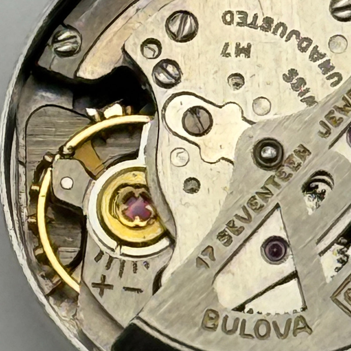 Bulova 6CMAC Watch Movement Running 17 Jewels Swiss Automatic Parts 16.4mm